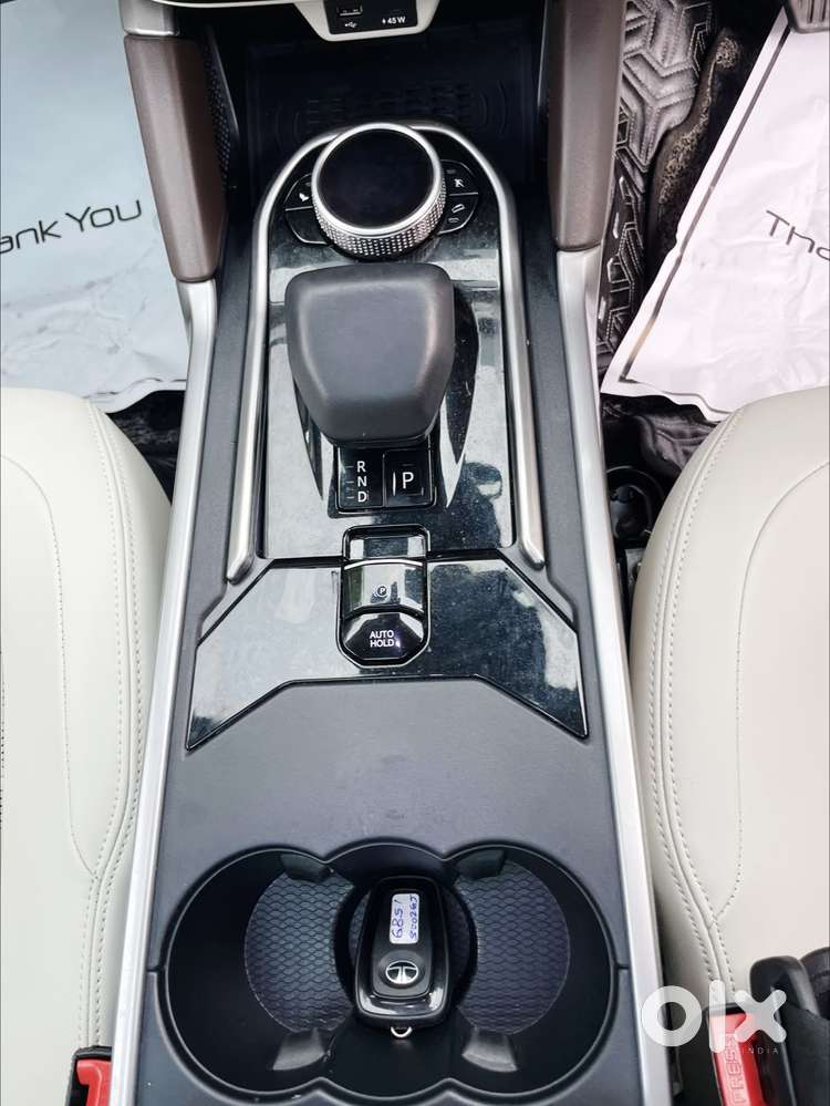 Tata Safari Accomplished Dark Edition, 2024, Diesel