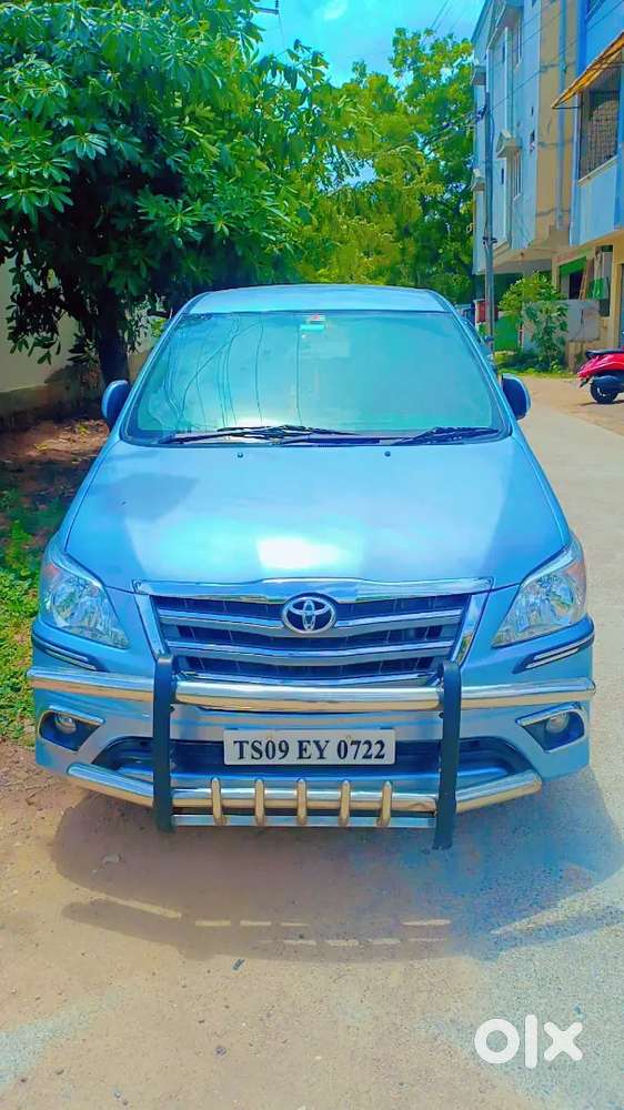 Toyota Innova V Diesel 2014