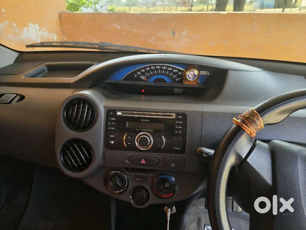 Toyota Etios Liva 2012