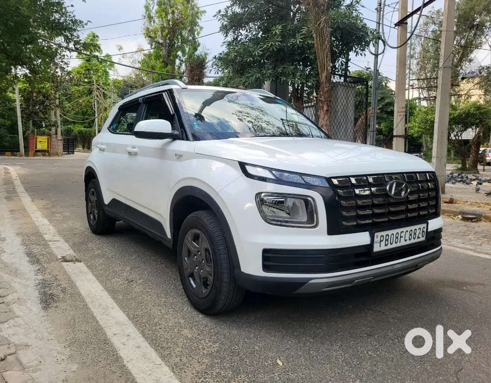 Hyundai Venue S Plus 2023 Mt Petrol