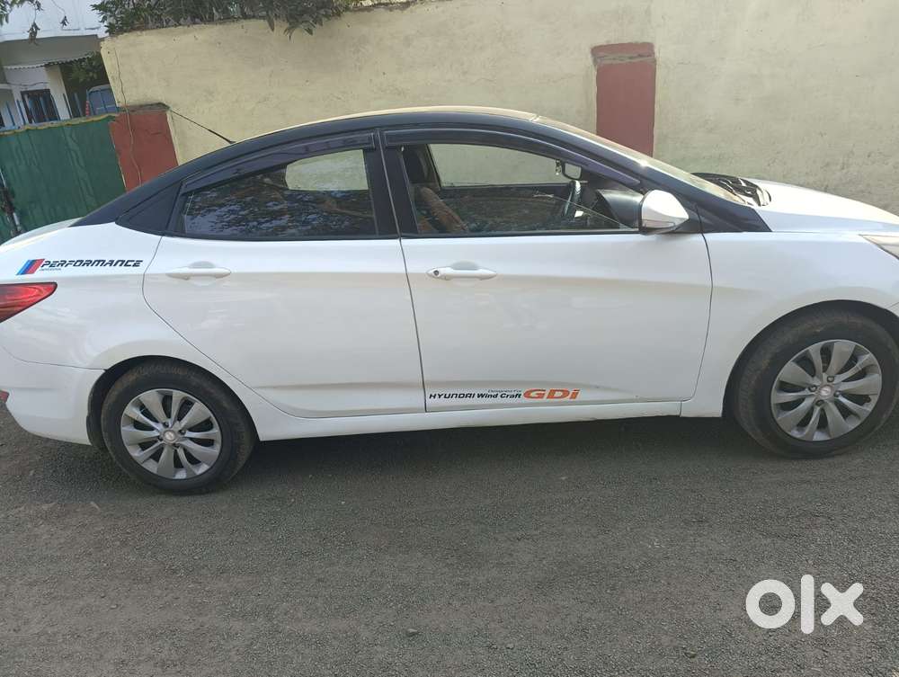 Hyundai Verna Crdi Vgt Sx 1.5, 2014, Diesel