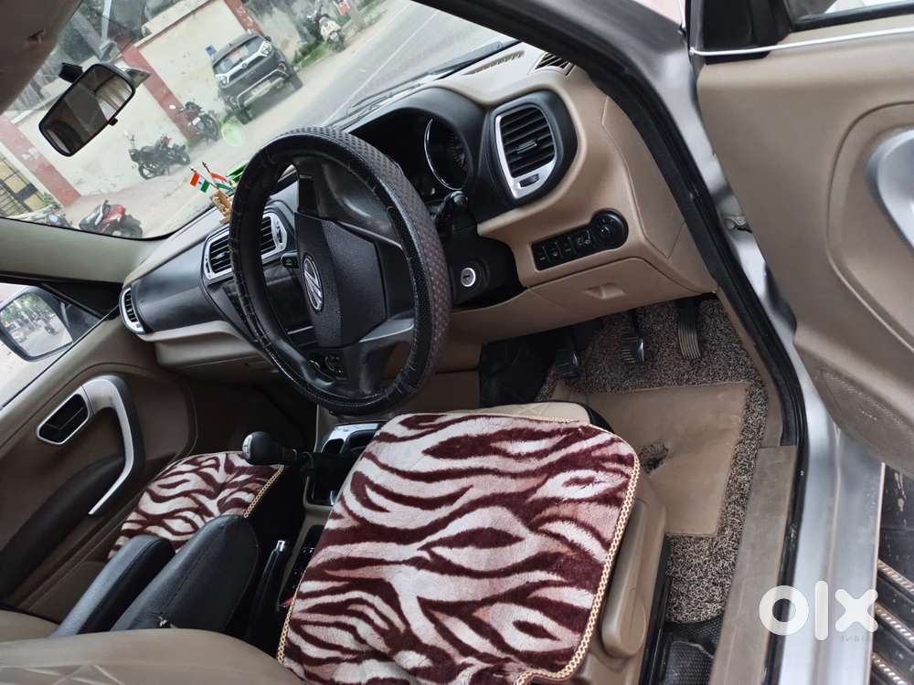 Mahindra Tuv 300 Mhawk100 T8, 2017, Diesel