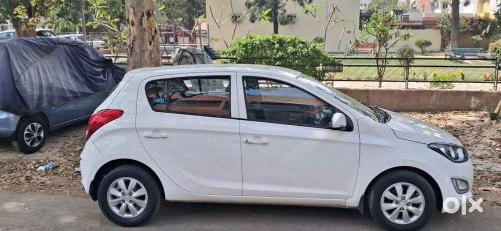 All Original Car All Services Done In Agency