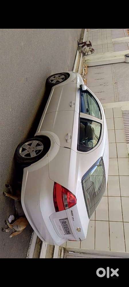 Good Condition Cng Fitted Car