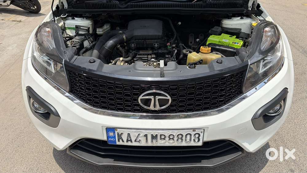 Tata Nexon 1.2 Revotron Xza Plus (o) Amt, 2018, Petrol