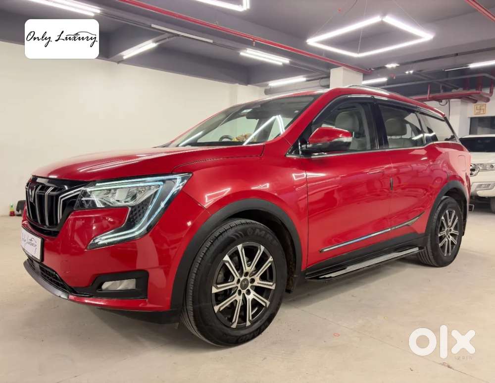 Mahindra Xuv700 2.0 Ax 7 Petrol Mt Str, 2022, Petrol