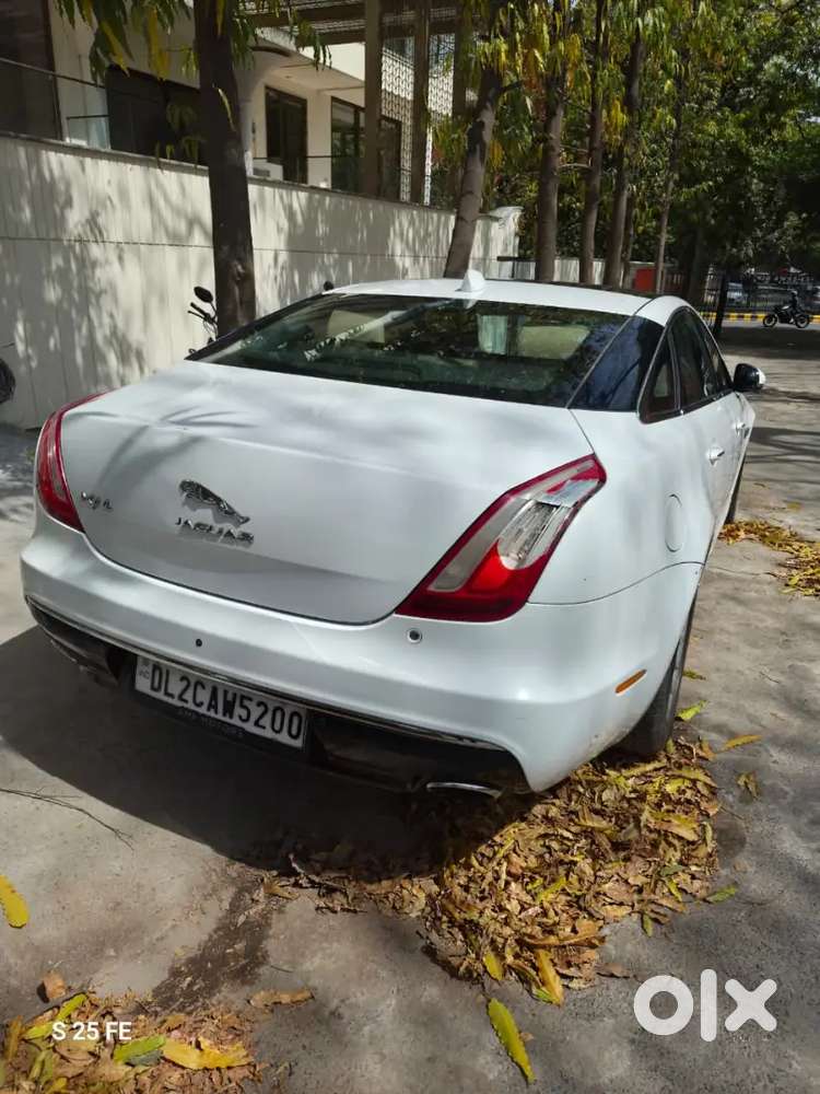 Jaguar Xj 2017 Petrol 46143 Km Driven