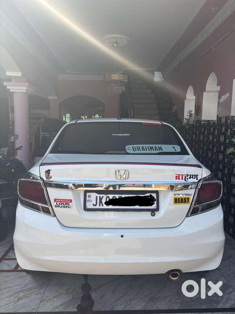 Honda Amaze 2015 Petrol Well Maintained