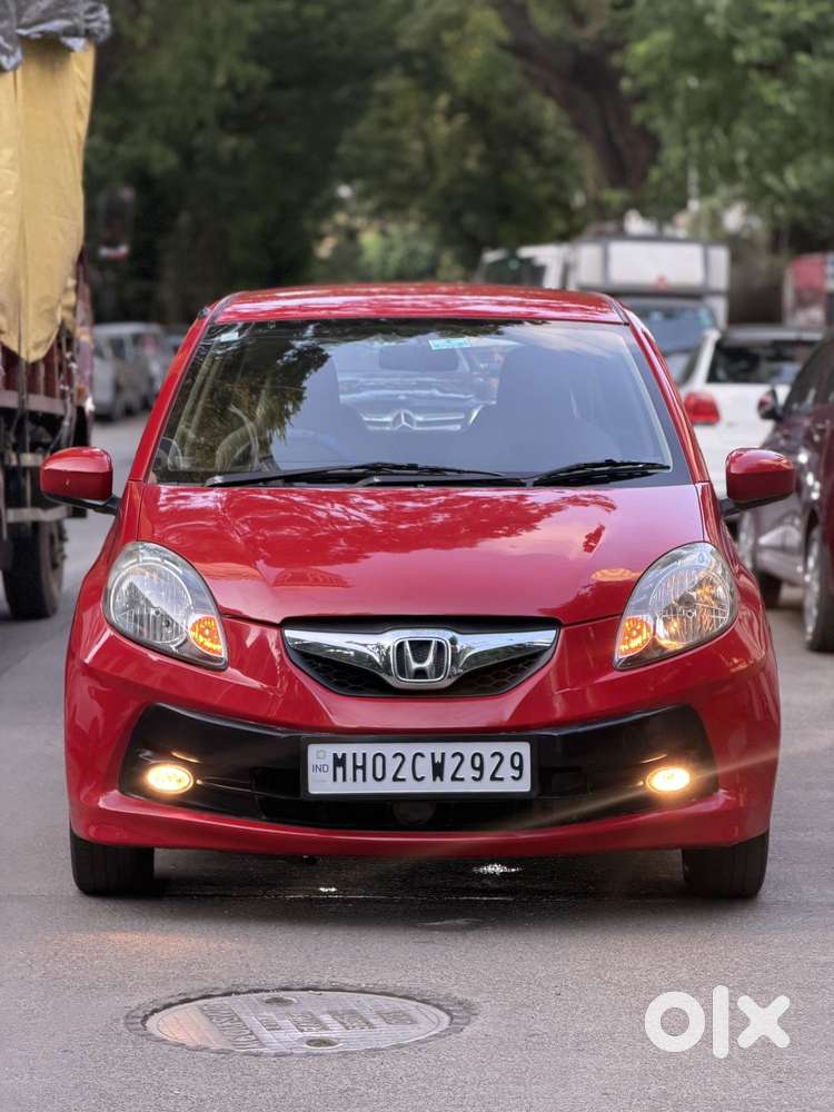 Honda Brio V Automatic, 2013, Petrol