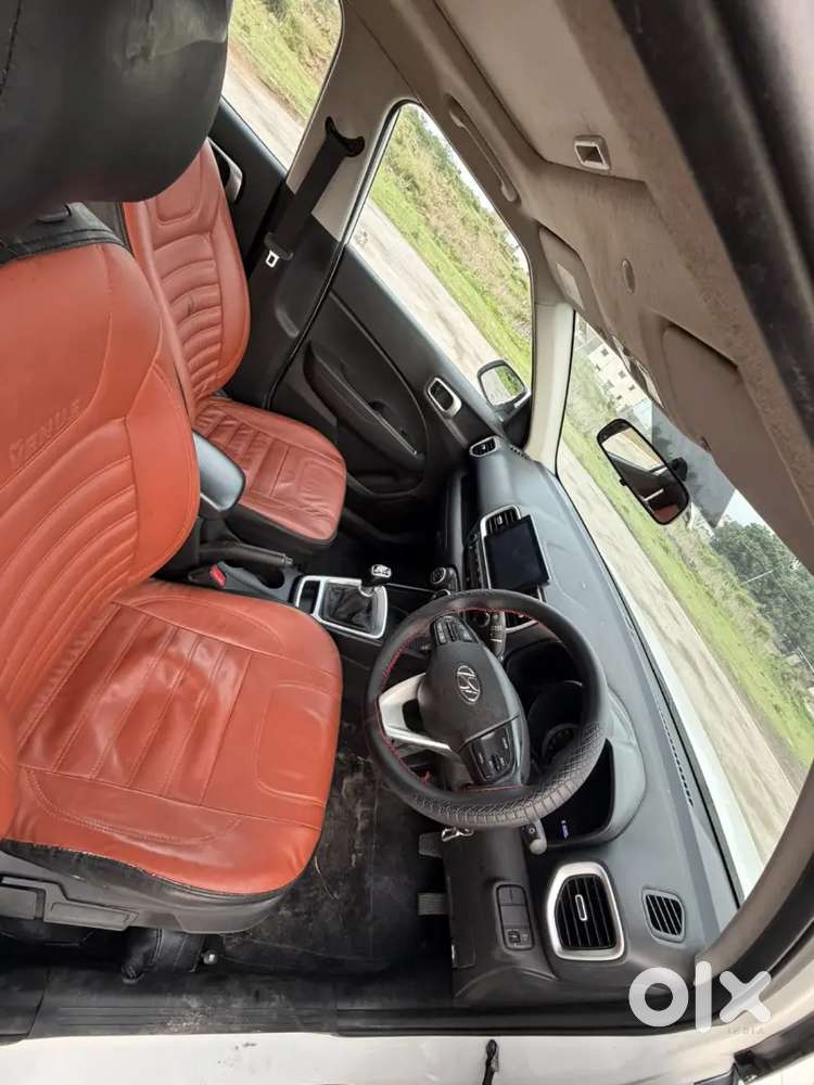 Hyundai Venue 2020 Manual