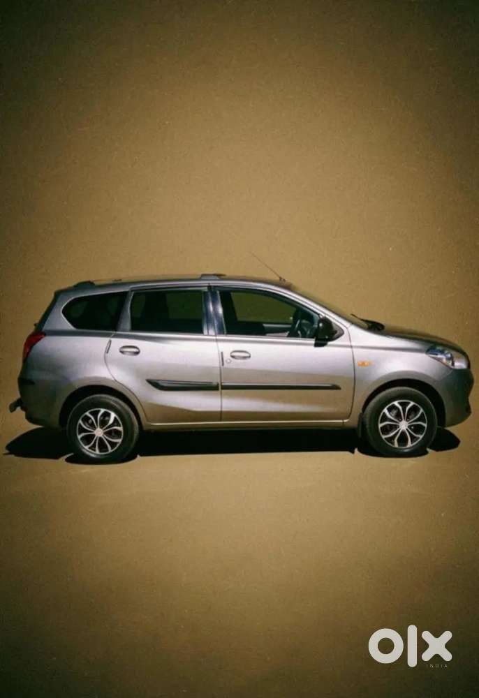 Car Bilkul New Condition Me Hai 7 Seater Haibilkul Smooth Drive Hia