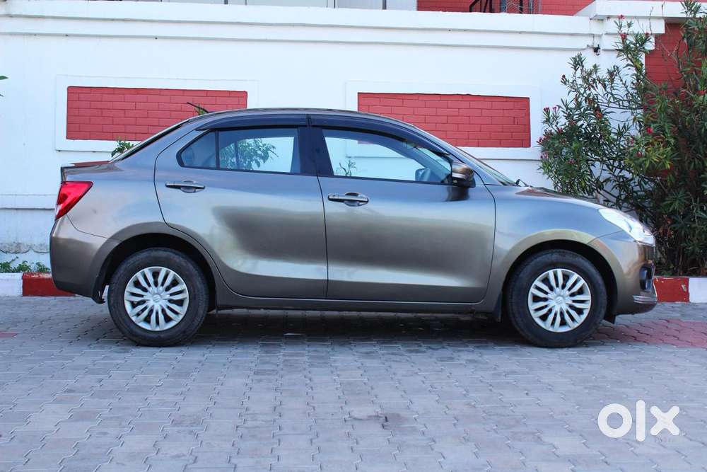 Maruti Suzuki Dzire 1.2 Vxi, 2018, Petrol