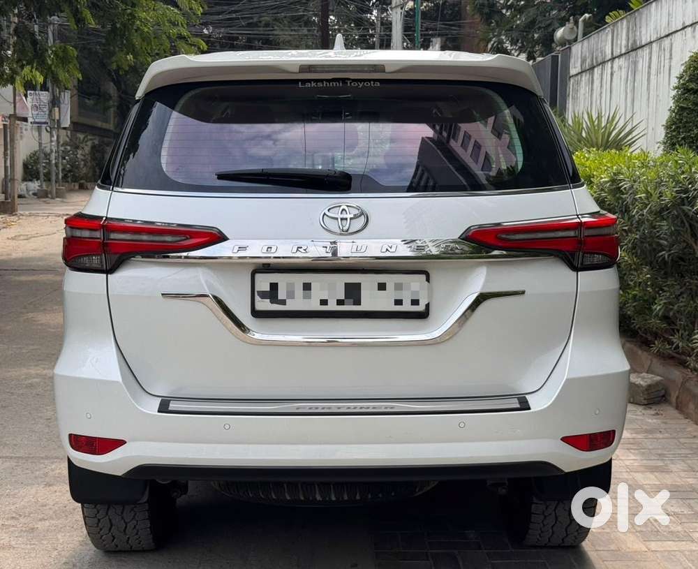 2024 Toyota Fortuner 4*2 Diesel Automatic