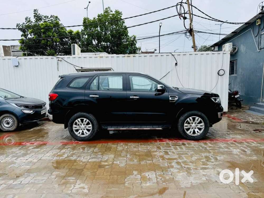 Ford Endeavour Titanium 4x2, 2020, Diesel