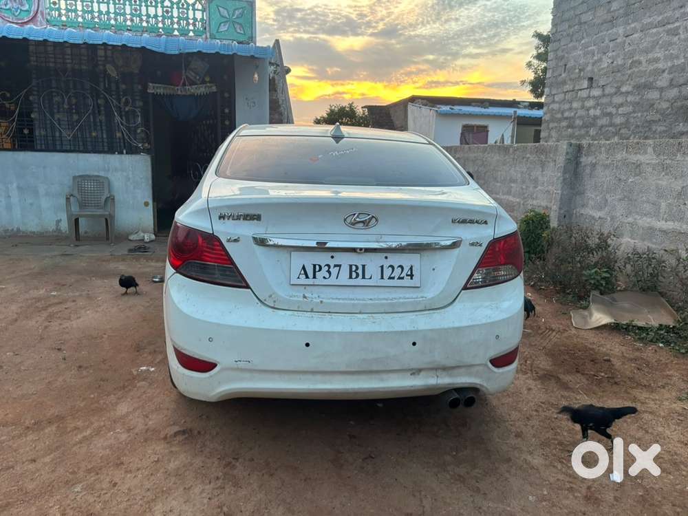 Hyundai Verna 2012 Diesel 102450 Km Driven