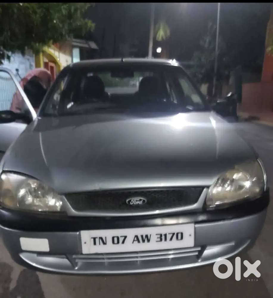 Ford Ikon 2005