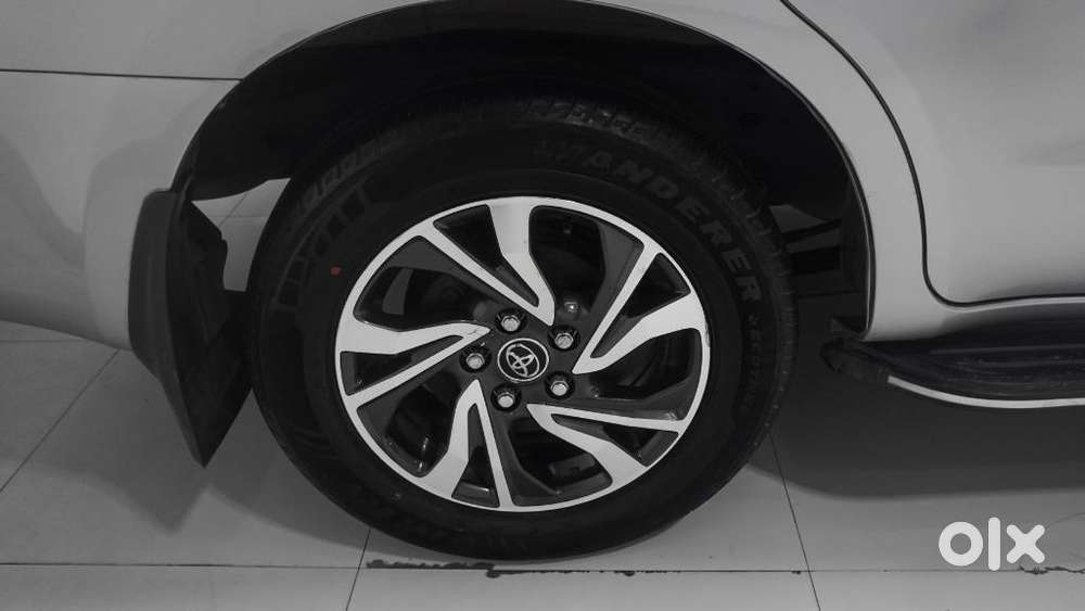 Toyota Innova Crysta [2020-ongoing] 2.4 Gx At 8 Str, 2021, Diesel
