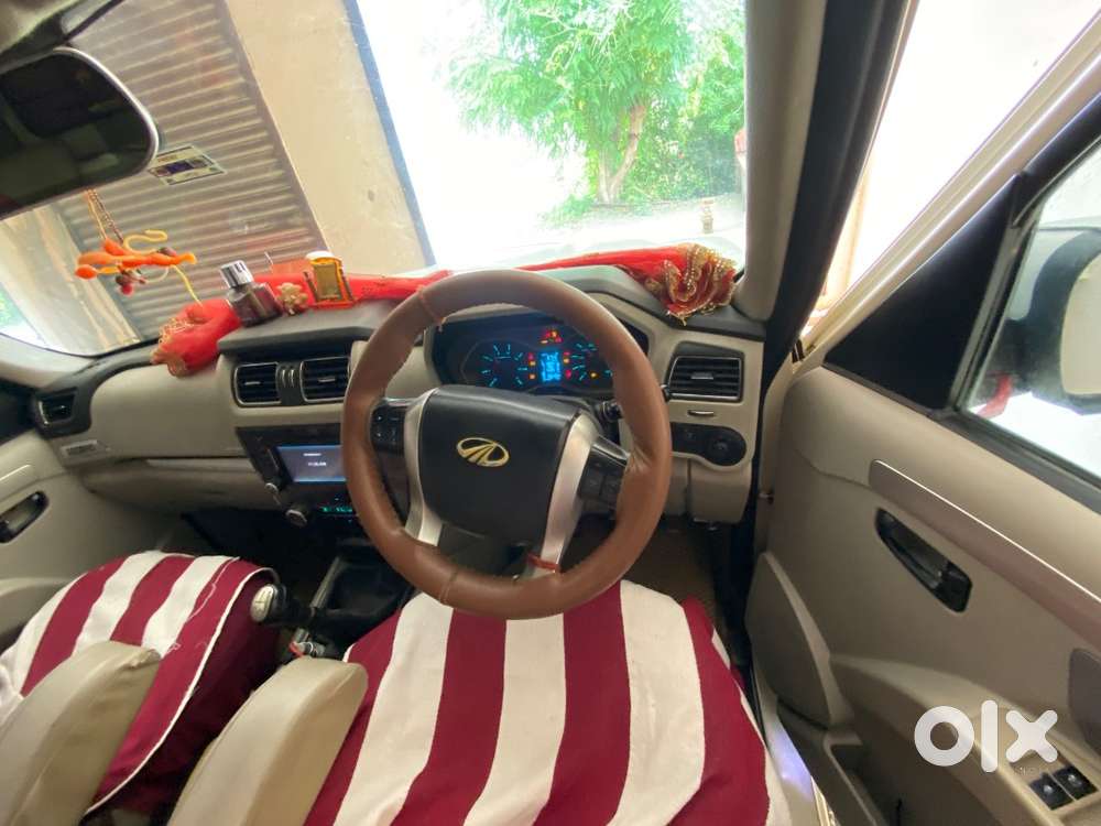 Mahindra Scorpio S10, 2015 Model
