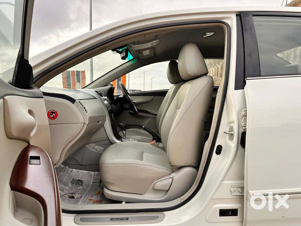 Toyota Corolla Altis [ ] 1.8 Vl At, 2012, Petrol