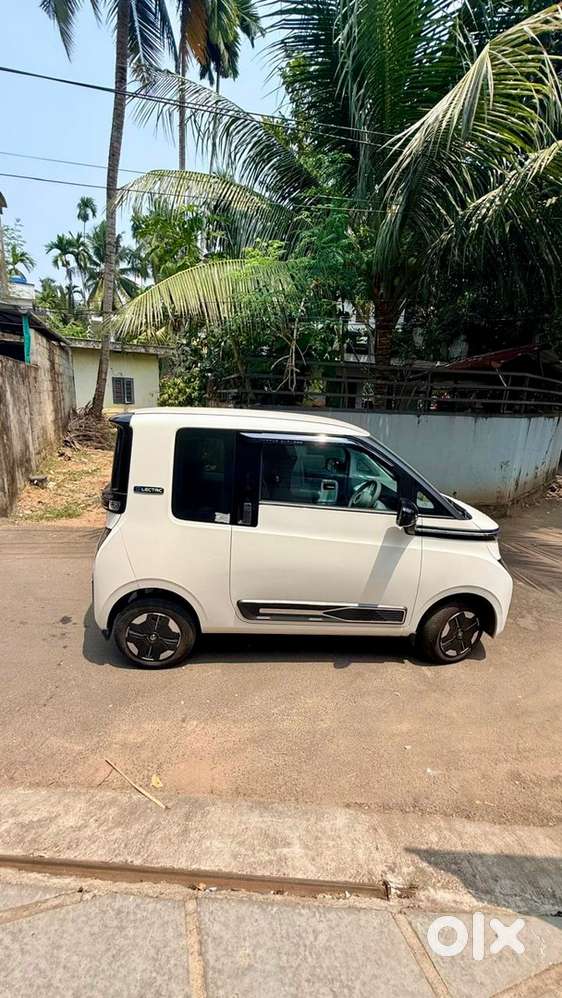 Mg Comet Ev Exclusive  Kl11 Fancy Number  First Owner 7300 Km Only