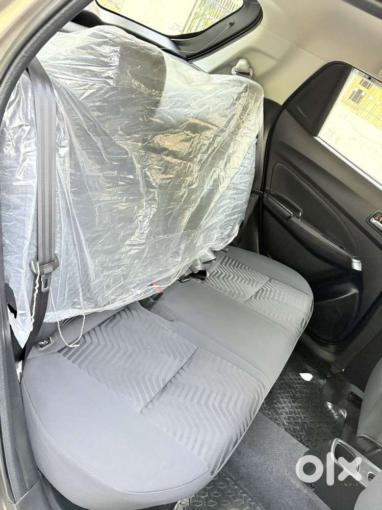 Maruti Suzuki Swift Vxi + Manual, 2022, Petrol