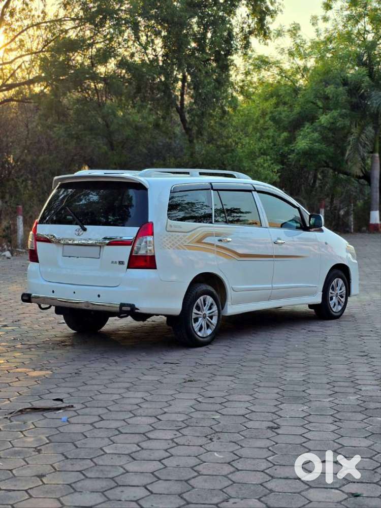 Toyota Innova 2.5 G (diesel) 8 Seater, 2014, Diesel
