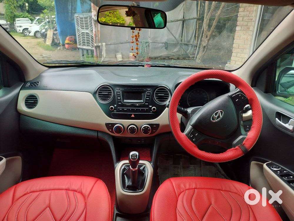 Hyundai Grand I10 Sportz, 2016, Petrol