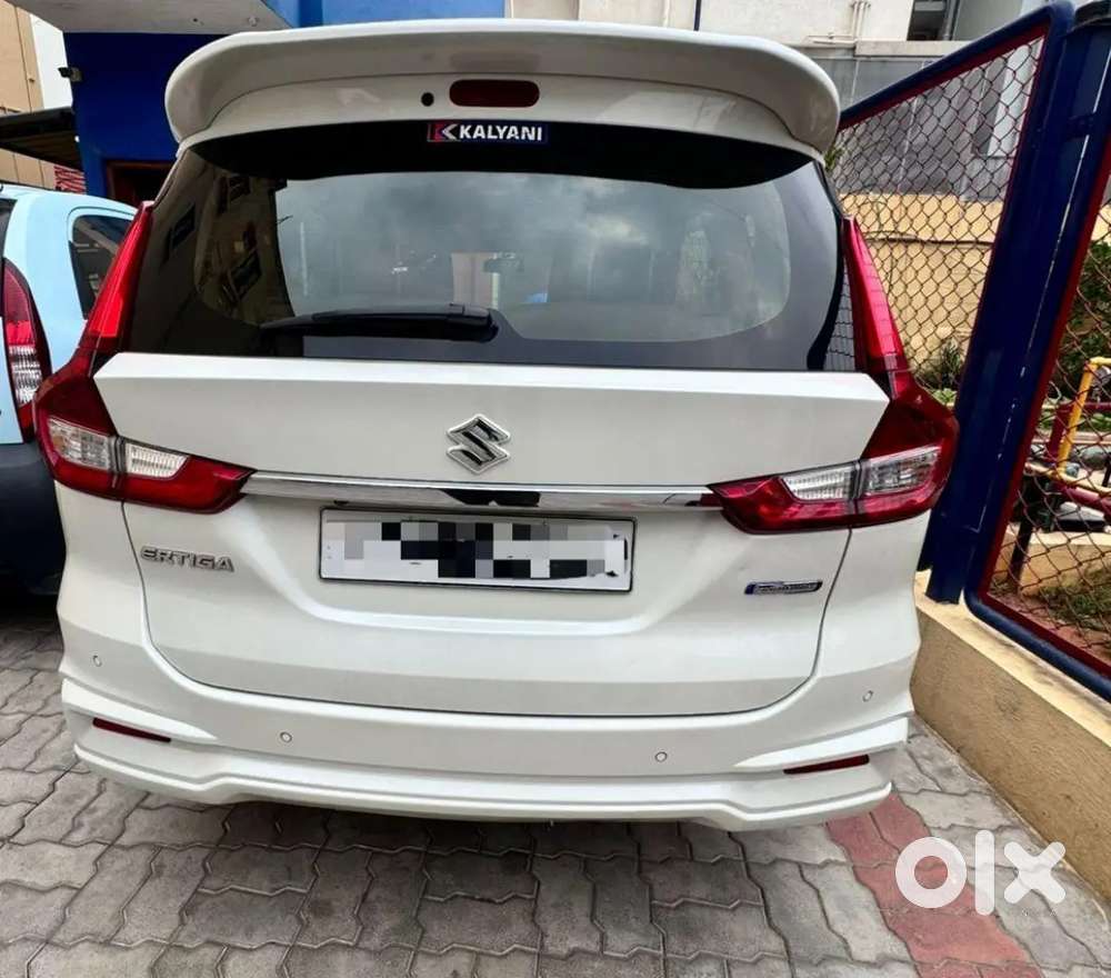 Maruti Suzuki Ertiga 2021 Petrol 76000 Km Driven