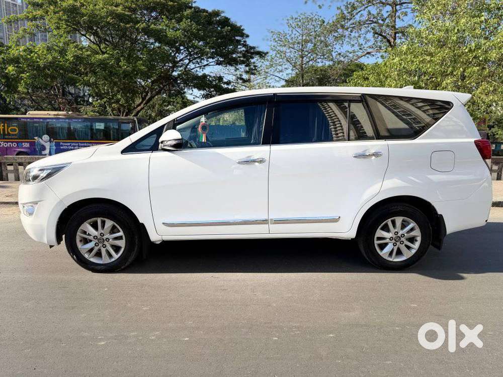 Toyota Innova Crysta