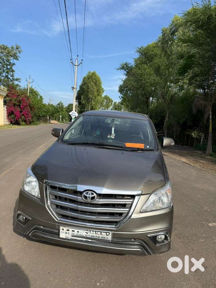 Toyota Innova 2015 Diesel 13750 Km Driven