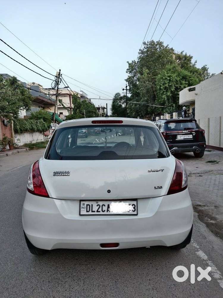 Maruti Suzuki Swift Lxi Optional-o, 2012, Cng & Hybrids