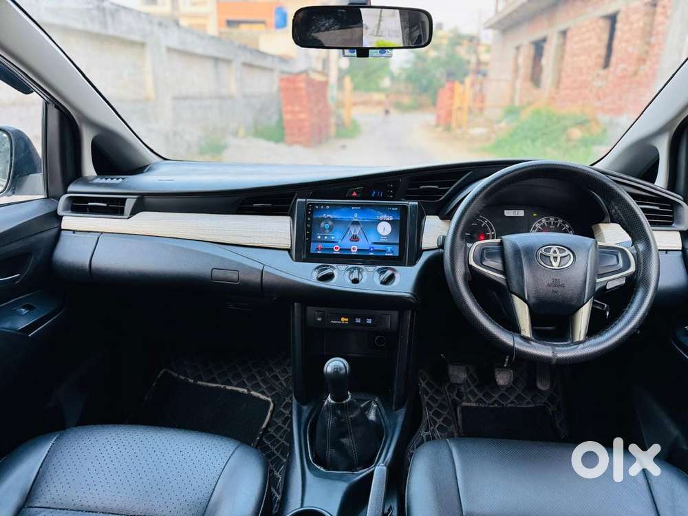 Toyota Innova Crysta 2.4 Gx Mt 8s, 2016, Diesel