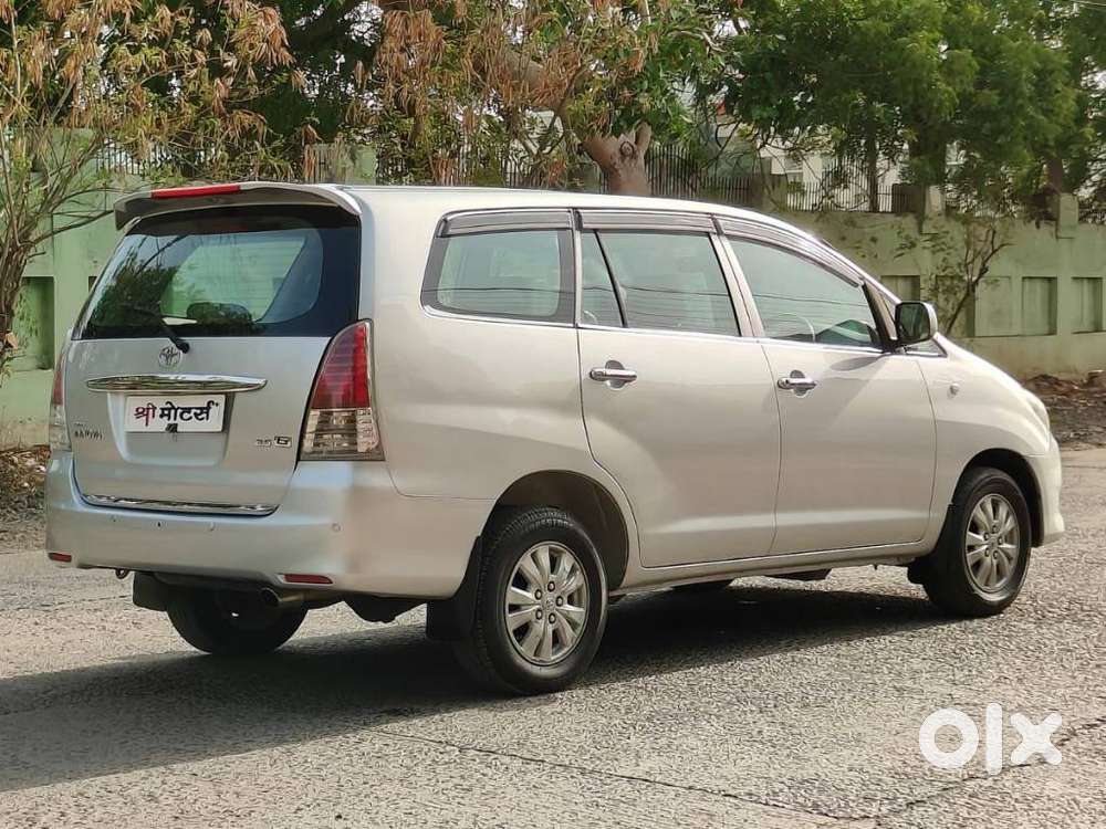 Toyota Innova 2.5 Gx 7 Str Bs-iii, 2011, Diesel