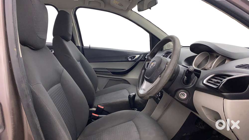 Tata Tiago 1.2 Revotron Xz, 2017, Petrol