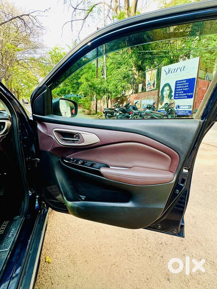 Maruti Suzuki Fronx Alpha 1.0l Turbo 6 At Dual Tone, 2023, Petrol