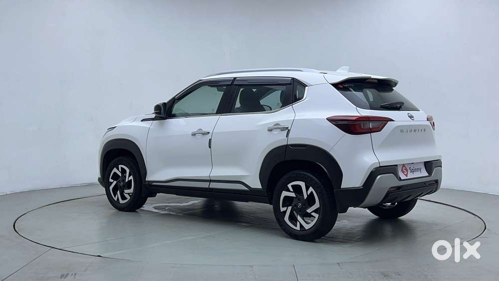Nissan Magnite 1.0 Xv, 2022, Petrol