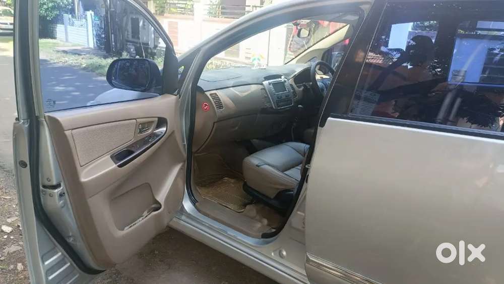 Toyota Innova 7 Str 2015