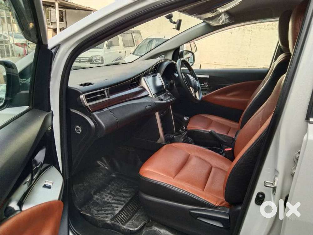 Toyota Innova Crysta 2.4 V 8 Str, 2023, Diesel
