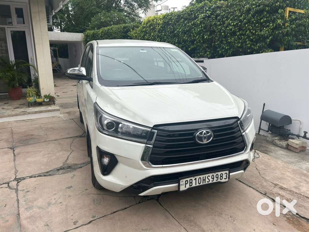 Toyota Innova Crysta Diesel 2022