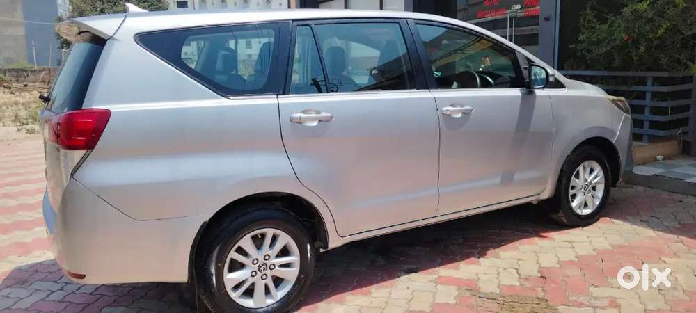 Toyota Innova Crysta 2017 Diesel 251000 Km Driven