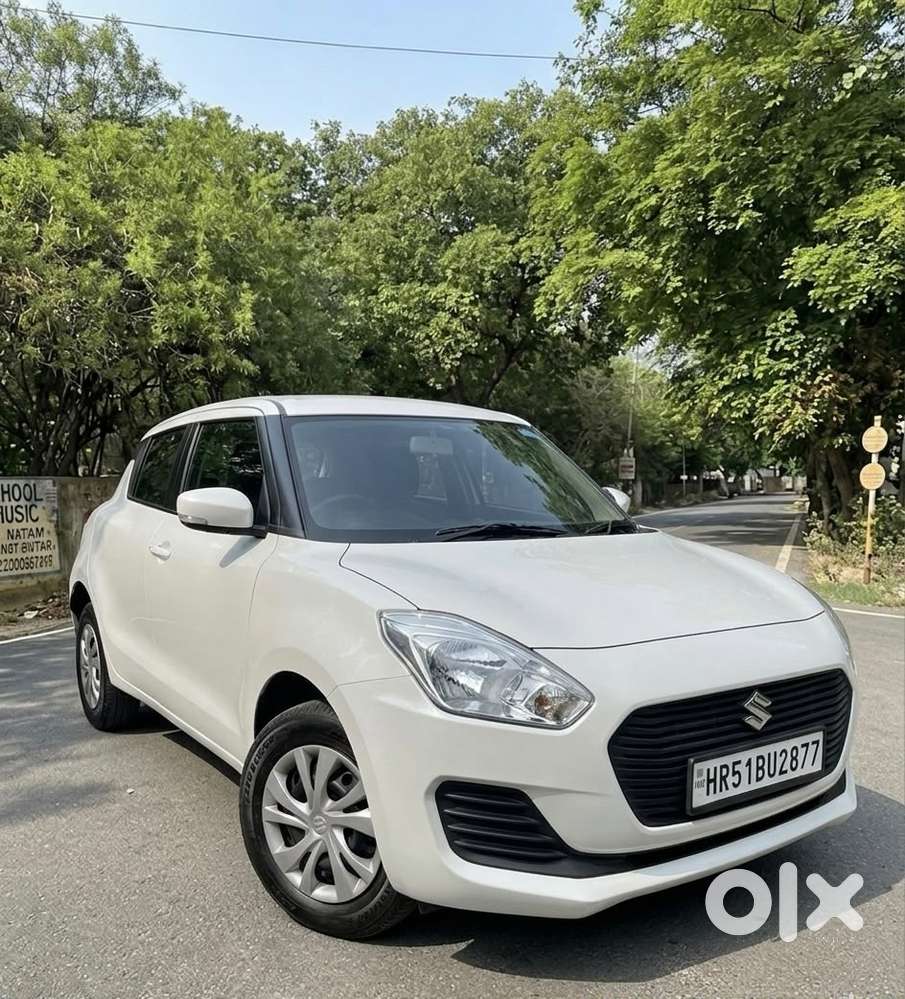 Maruti Suzuki Swift Vxi Ags, 2018, Petrol