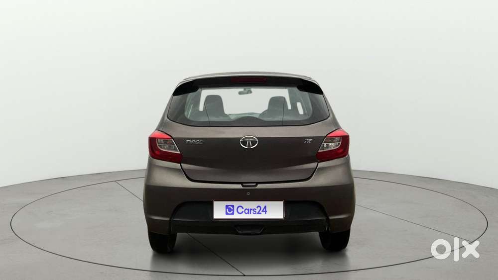 Tata Tiago Xe, 2018, Petrol