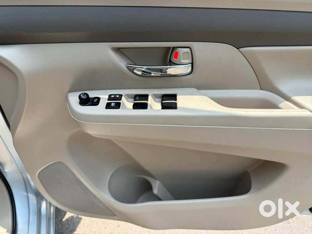 Maruti Suzuki Ertiga Vxi Shvs At, 2024, Petrol