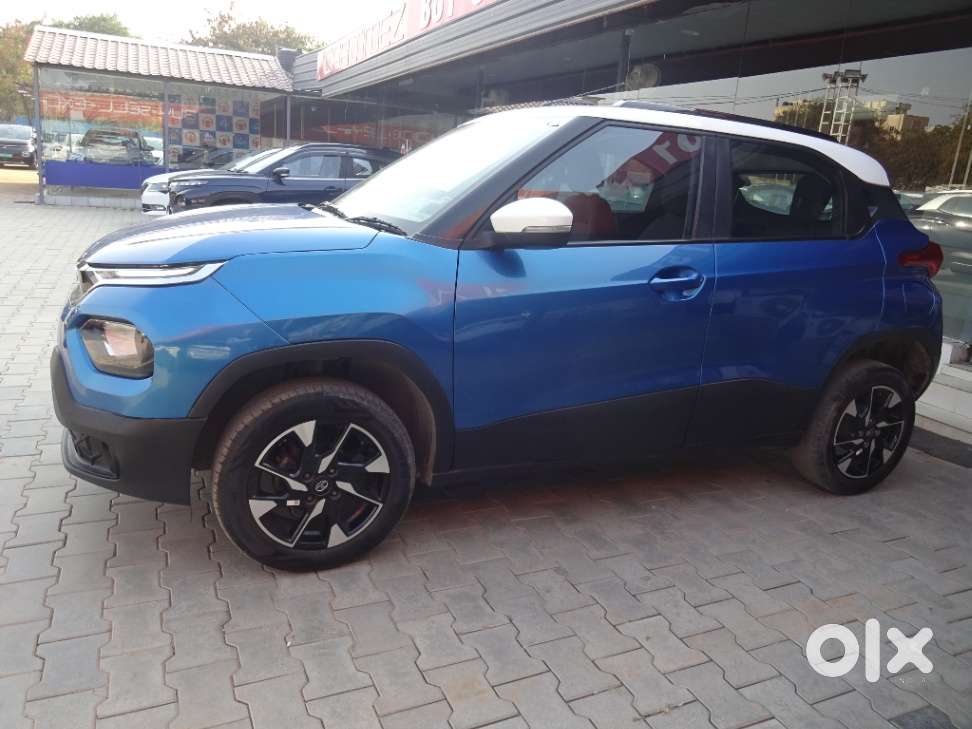 Tata Punch 1.2 Revotron Creative Amt Dual Tone, 2021, Petrol