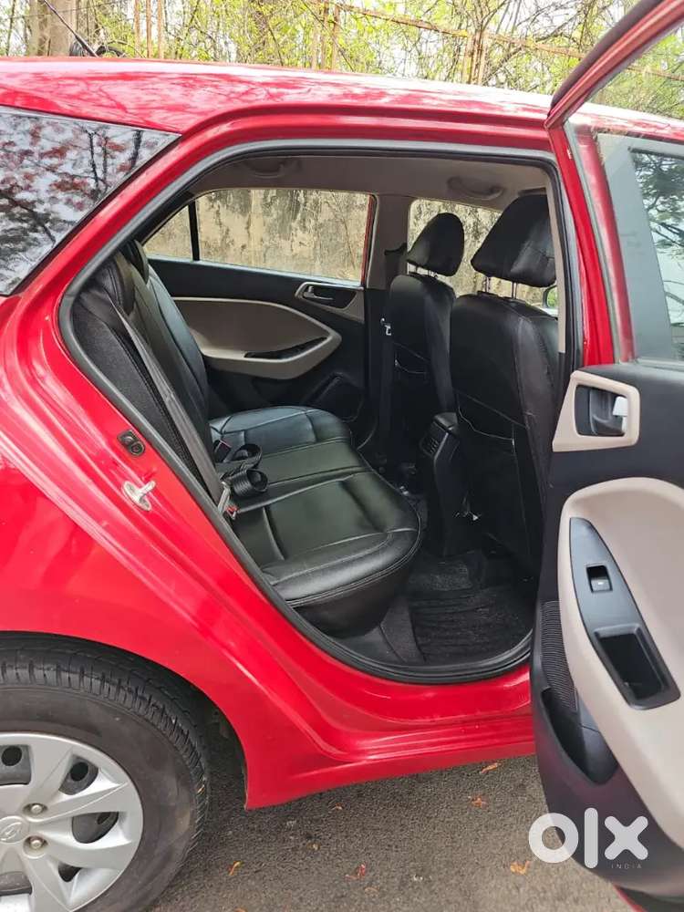 Hyundai I20 2016 Petrol 130000 Km Driven