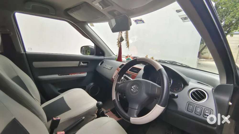 Maruti Swift Dzire 2010