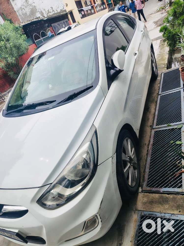 *urgent Sale* Excellent Condition Hyundai Verna Diesel 2011
