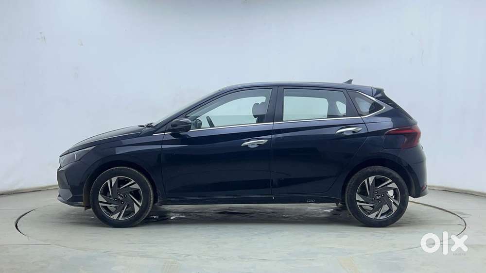 Hyundai I20 Asta (o) 1.2 Mt, 2023, Petrol