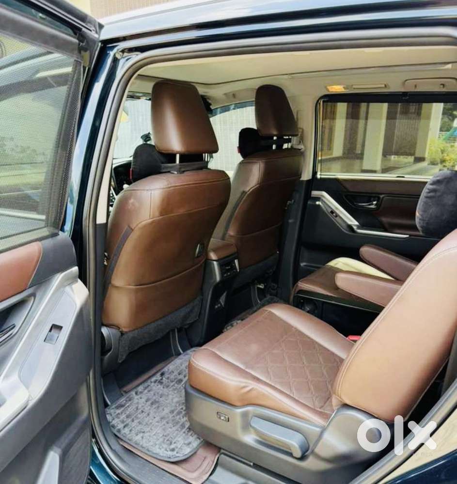 Toyota Innova Hycross 2.0 Zx (o) Hybrid 7 Str, 2026, Electric