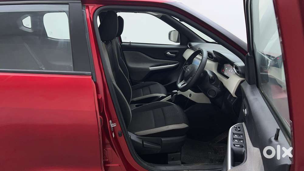 Nissan Magnite 1.0 Xv Turbo Cvt, 2022, Petrol